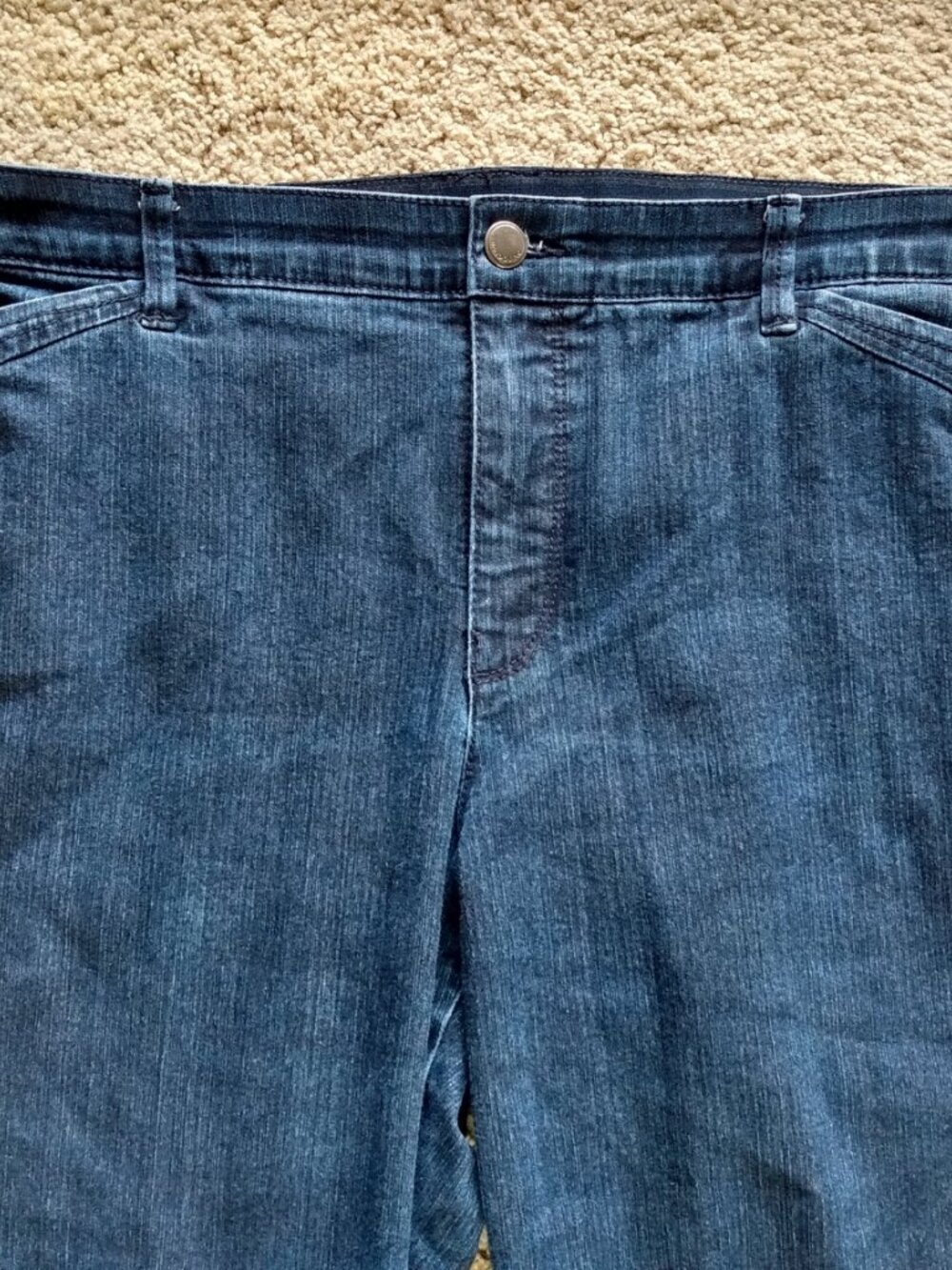 Bandolino Women’s Dark Blue Capris Maureen Comfort Waist Denim Jeans Size 12 EUC - Picture 7 of 11